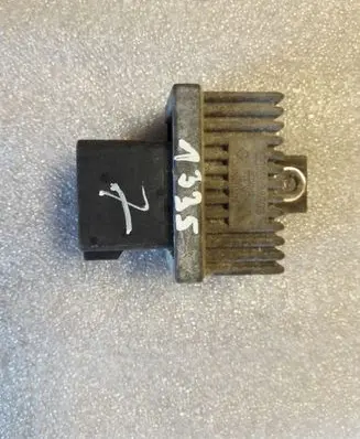 Glow plug pre-heat relay