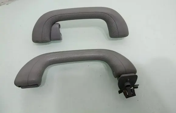 KIA Sorento A set of handles for the ceiling 