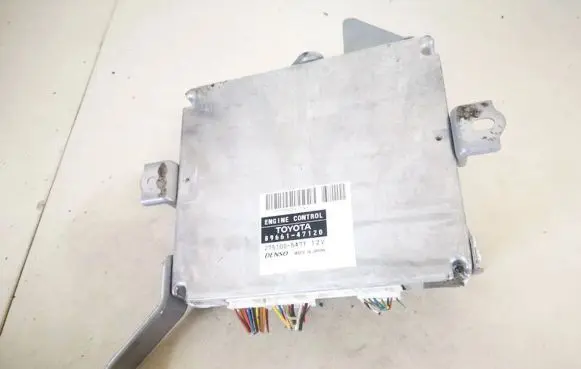 Toyota Prius (XW20) Engine control unit/module 8966147120 89661-47120