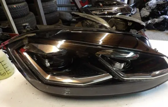 Volkswagen Golf VII Headlight/headlamp 5G1941036