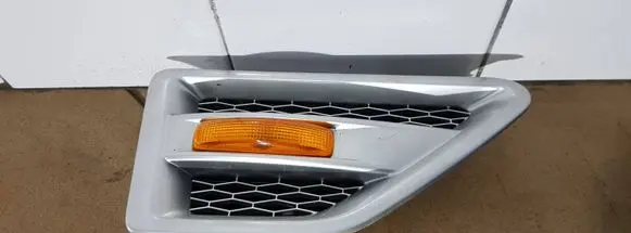 Land Rover Freelander 2 - LR2 Front fender indicator light