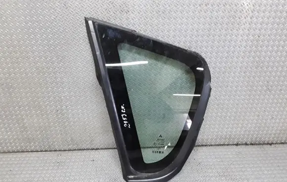 Mitsubishi Colt Rear side window