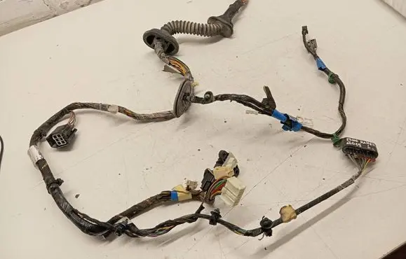 Ford Ranger Front door wiring loom AB3914A584 12582746