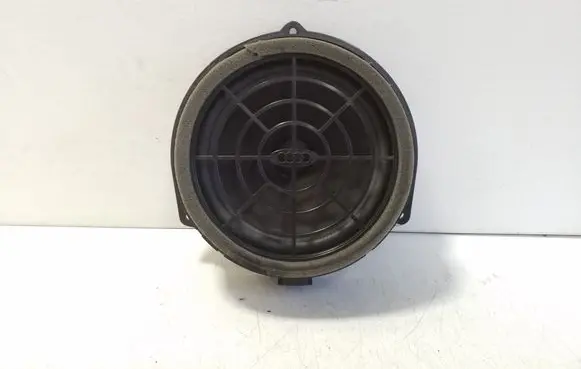 Audi Q3 8U Rear door speaker