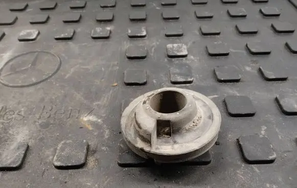 Audi A6 S6 C7 4G Rear coil spring rubber mount 8K0512297E