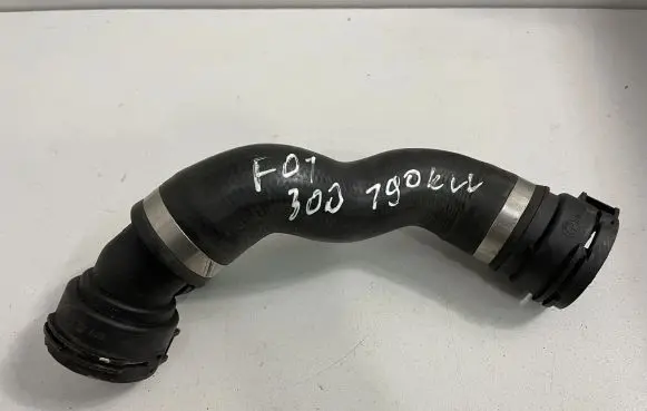 BMW 7 F01 F02 F03 F04 Engine coolant pipe/hose 7811983