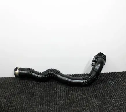 BMW 5 F10 F11 Intercooler hose/pipe 7612091