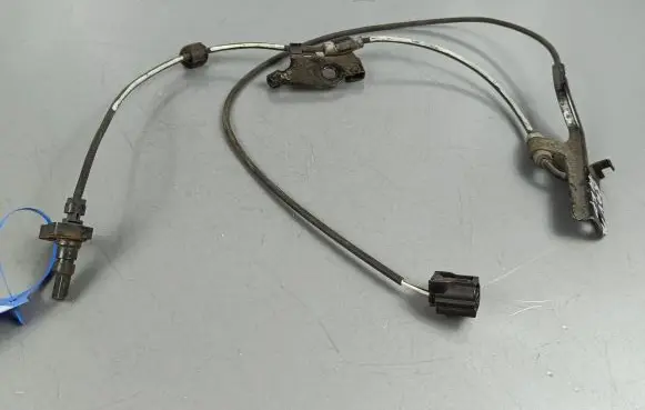 Toyota RAV 4 (XA40) ABS brake wheel speed sensor