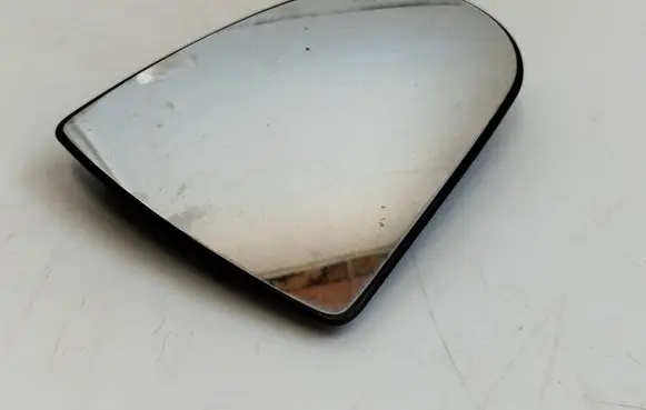 Mitsubishi Colt Wing mirror glass 232634028