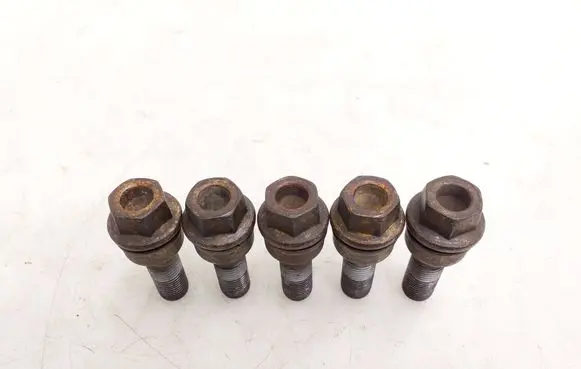 Volkswagen Transporter - Caravelle T6 Nuts/bolts