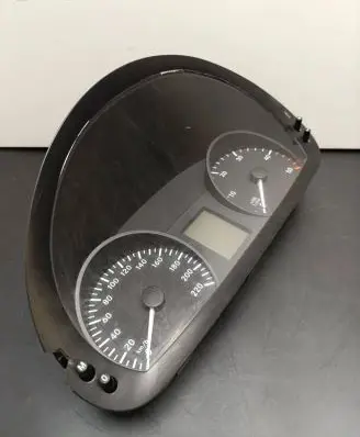 Mercedes-Benz Vito Viano W639 Speedometer (instrument cluster) 2189455 121025116 A6399006000