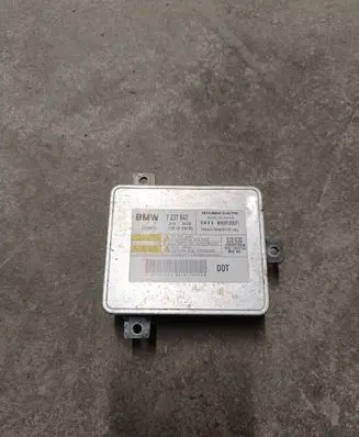 BMW 3 E90 E91 Headlight ballast module Xenon 7237647 W003T20071