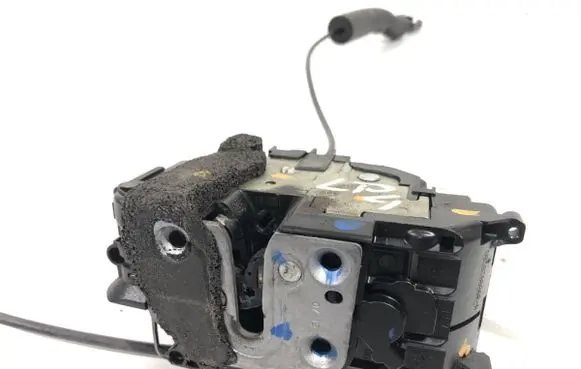 Renault Scenic III - Grand scenic III Front door lock 805030006R