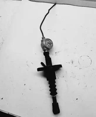 Opel Vectra B Clutch slave cylinder 90578481