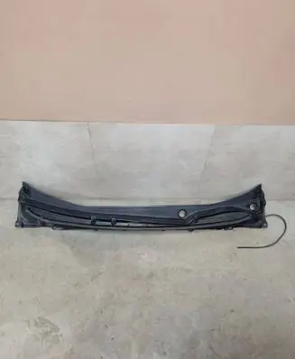 Subaru Outback (BS) Wiper trim 91411AL010