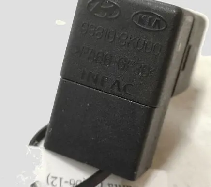 Hyundai Santa Fe Brake pedal sensor switch 938103K000