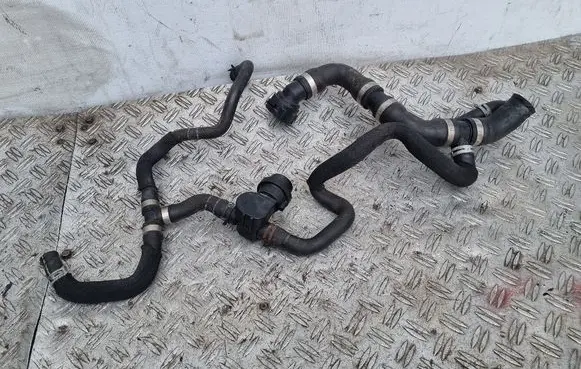 Volvo V40 Engine coolant pipe/hose 31368050 207149 31338891