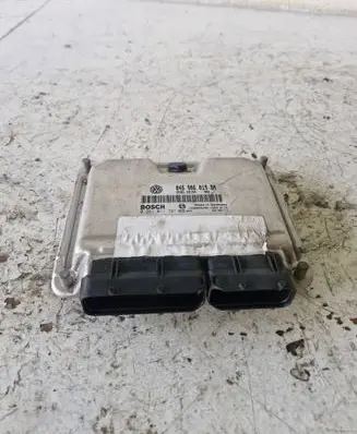 Volkswagen Fox Engine control unit/module 045906019BN 1039S09450 0281011721