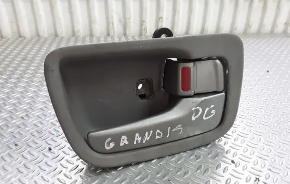 Mitsubishi Grandis Rear door interior handle MN105360