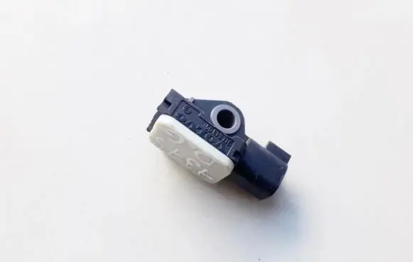 Volvo V70 Airbag deployment crash/impact sensor 31264395