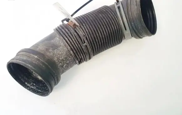 Audi A3 S3 8P Air intake hose/pipe 1k0129684l