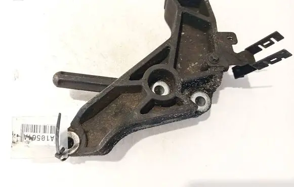 Opel Zafira B Engine mounting bracket 24459819