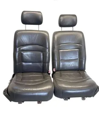 Ford Explorer Seat set 