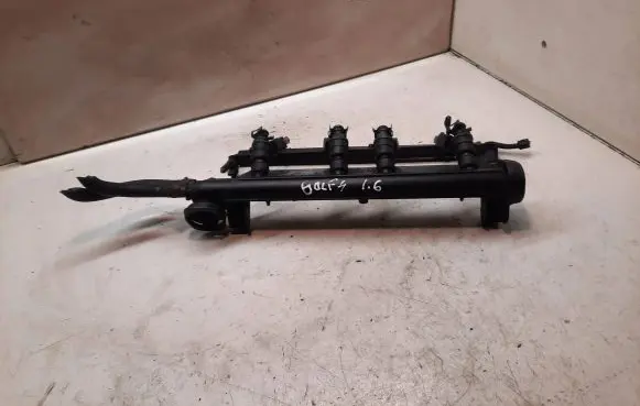 Volkswagen Golf IV Fuel main line pipe 06A133317A 98T2350577