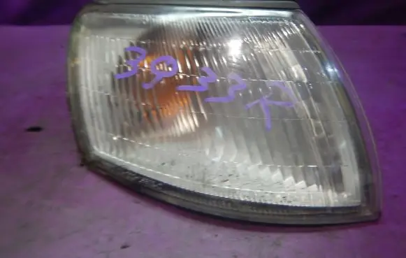Toyota Carina T210 Front indicator light