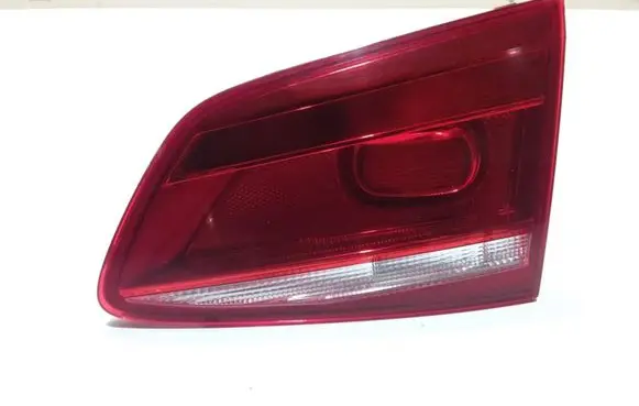 Volkswagen PASSAT B7 Tailgate rear/tail lights 3AF945094C