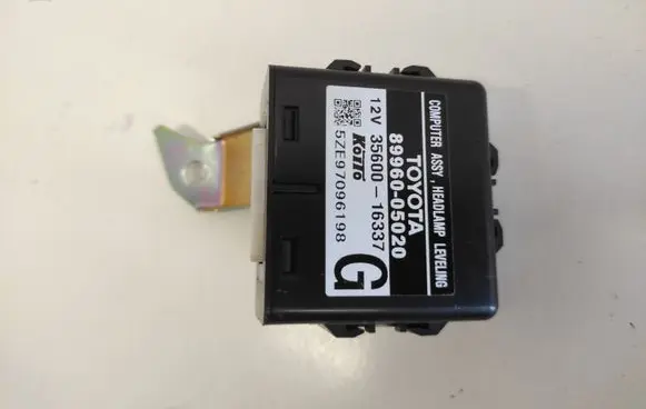 Toyota Avensis T250 Light module LCM 8996005020 3560016337 5ZE97096198