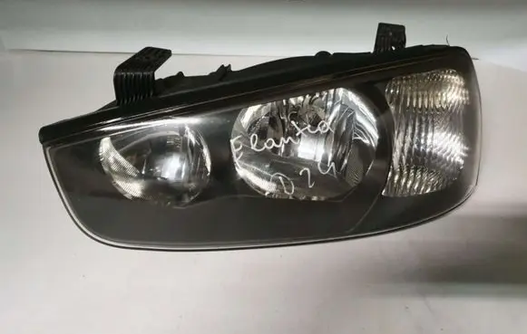 Hyundai Elantra Headlight/headlamp 921012DXXX