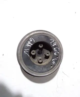 Volkswagen Golf IV Crankshaft pulley
