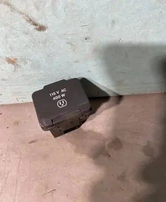 Dodge PickUp RAM SRT-10 12 V Socket (rear) 68253394AA 2020DEC05 B015088