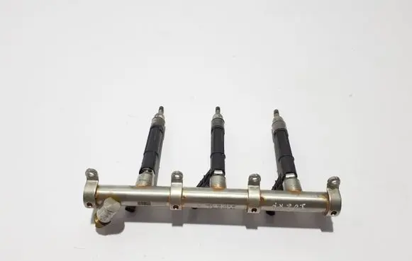 Porsche Macan (95B) Fuel main line pipe 06M133316L