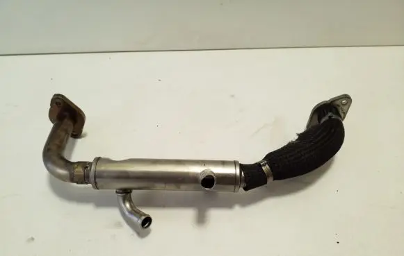 Jaguar XE EGR valve cooler G4D39F468MB