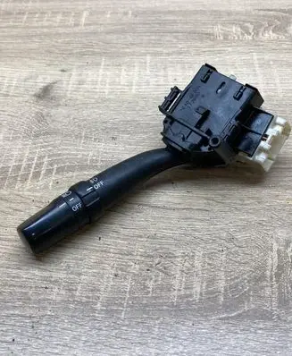 Toyota Corolla Verso AR10 Indicator stalk 173650