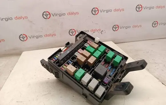 Hyundai Tucson JM Fuse box set 914303u504