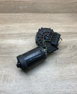 Mercedes-Benz E W124 Wiper motor 03CG241420CDP