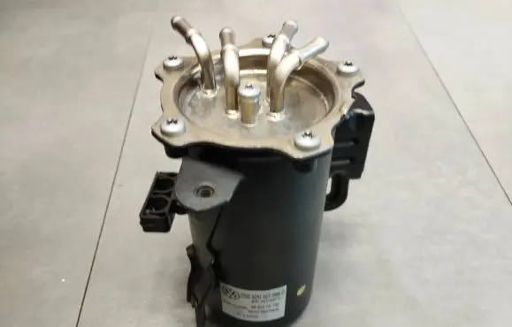 Volkswagen Phaeton Fuel filter housing 3D0127399D