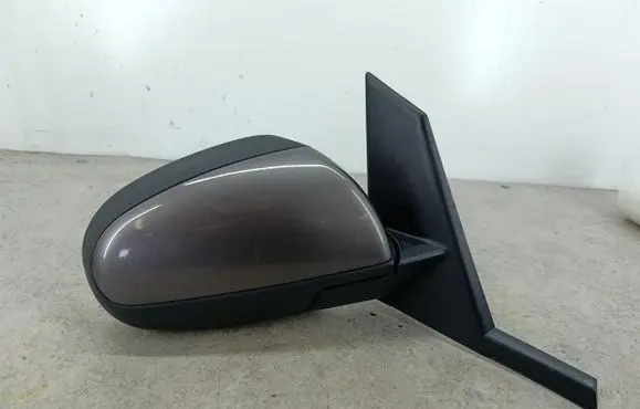 Mitsubishi Colt Front door electric wing mirror 