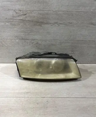 Audi A8 S8 D3 4E Headlight/headlamp 15814400 15812800
