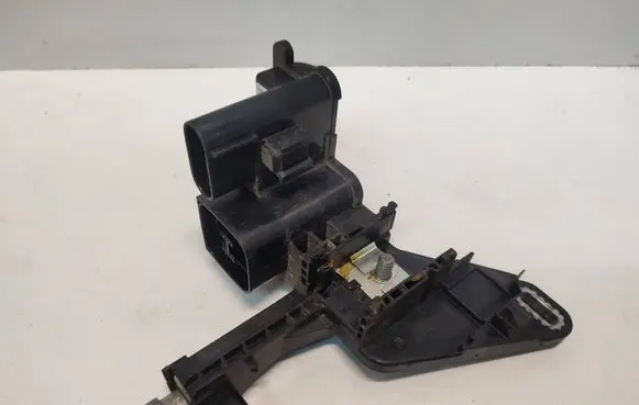 BMW M4 F82 F83 Current control relay 9296153 61149296153