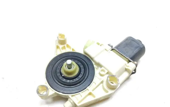 Mercedes-Benz E W212 Front door window regulator motor A2048200242 971218100