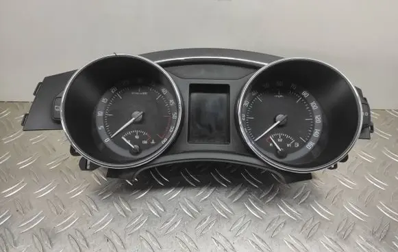 Skoda Superb B6 (3T) Speedometer (instrument cluster) 3T2920941K 1152500384 VD10480811