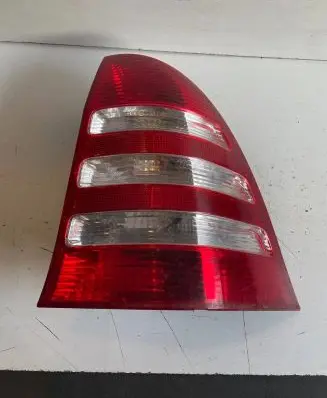 Mercedes-Benz C W203 Rear/tail lights 2038202464 3313732024