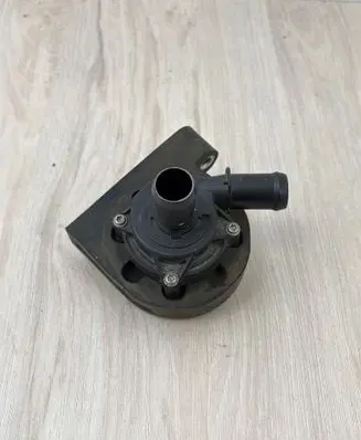 Opel Astra K Electric auxiliary coolant/water pump 13592754 102233 124023109S01