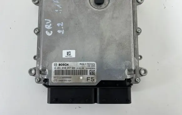 Honda CR-V Engine control unit/module 0281030097 37820R7CG23