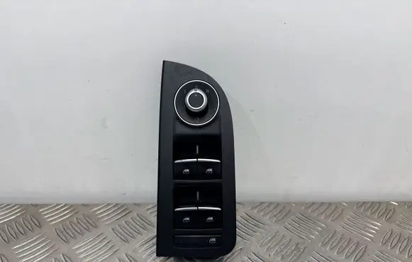 Alfa Romeo Giulia Electric window control switch 01561291690