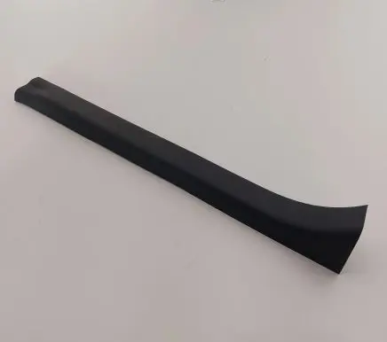 Nissan Leaf II (ZE1) Front sill trim cover 769B43NL0A